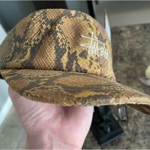 STÜSSY PYTHON “LOW PRO” STRAP-BACK CAP BRAND NEW TEXTURED SHEEPSKIN LEATHER COOL